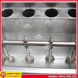 Máy chiết rót dạng lỏng dập nắp hộp tự động (4 hộp) – Hình ảnh máy tự động | ThinhVuongJSC.VN may chiet rot dang long dap nap hop tu dong 4 hop 4