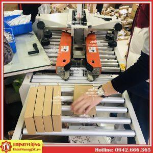 may dan bang dinh thung carton fxc4050xf loai nho 2