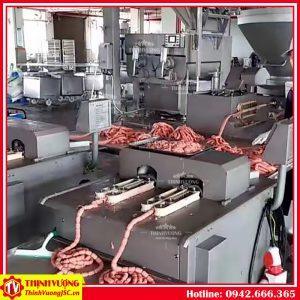 Máy nhồi xúc xích công nghiệp AK-6200 – Hình ảnh máy tự động | ThinhVuongJSC.VN may nhoi xuc xich cong nghiep ak6200 3