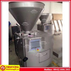 may nhoi xuc xich cong nghiep ak2500 2