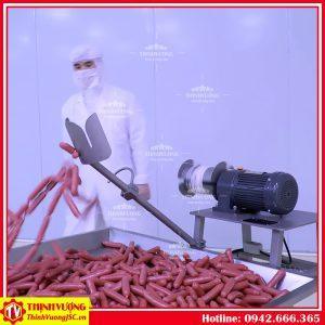 may thao chi buoc dau xuc xich 3