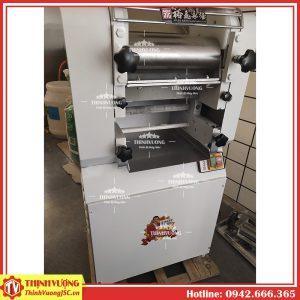 Máy cán bột cắt mì sợi YQ-Y12.5 – Hình ảnh máy tự động | ThinhVuongJSC.VN may can bot cat mi soi yq y12.5 1