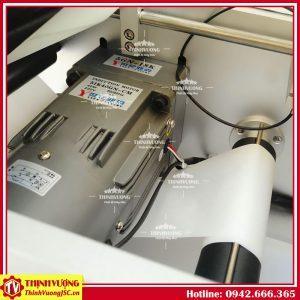 Máy dán nhãn chai tròn bán tự động có in date LT-50 – Hình ảnh máy tự động | ThinhVuongJSC.VN may dan nhan chai tron ban tu dong co in date lt50 2