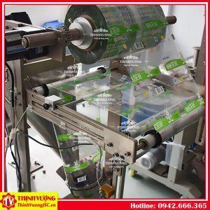 may dong goi dang bot tu dong 50 500ml zv320d 4