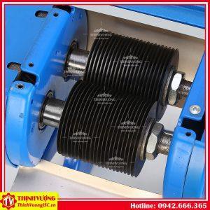 Máy thái thịt tươi sống bằng tay SS-70 – Hình ảnh máy tự động | ThinhVuongJSC.VN may thai thit tuoi song bang tay ss 70 6