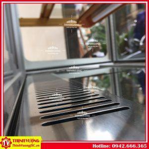 tu mat trung bay thuc pham 2 tang kinh phang 0.9m 5