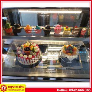 tu mat trung bay thuc pham kinh cong 1.5m 1