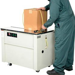 Máy đóng đai thùng